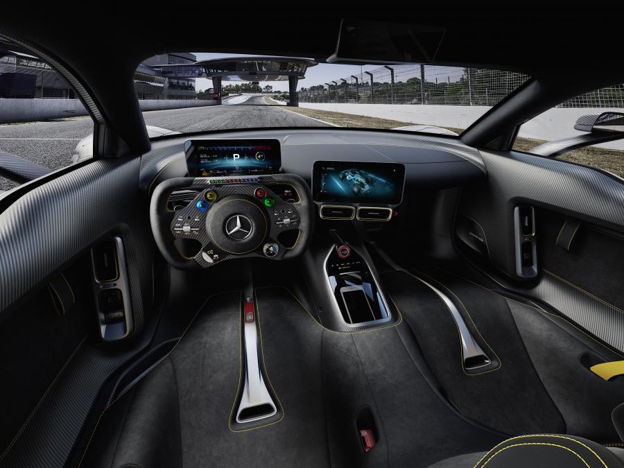 Торпедо Mercedes-AMG Project ONE 2017 года  (фото 3 из 28)